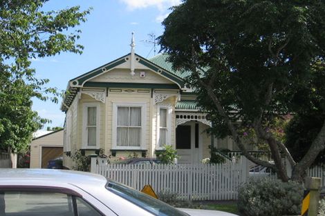 Photo of property in 1 Burnley Terrace, Mount Eden, Auckland, 1024