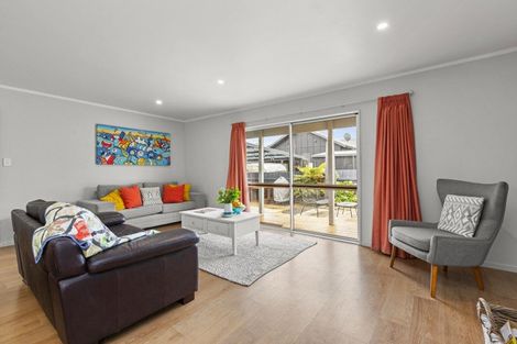 Photo of property in 43a Wallis Street, Raglan, 3225