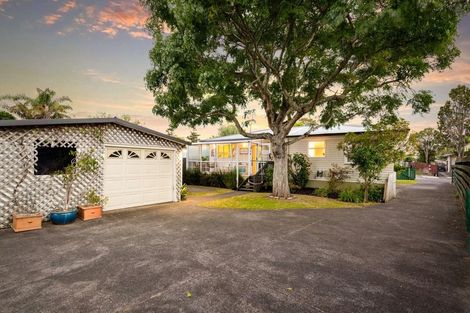 Photo of property in 19 Brennan Avenue, Te Atatu Peninsula, Auckland, 0610
