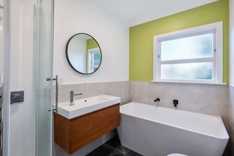 Photo of property in 14 Ferguson Street, Levin, 5510