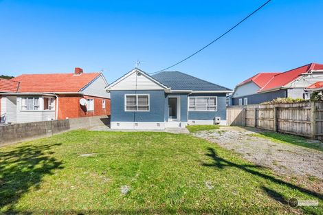 Photo of property in 55 Riverside Drive, Waiwhetu, Lower Hutt, 5010