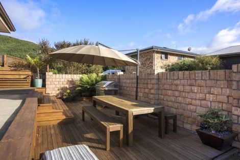 Photo of property in 33a Beach Road, Waikawa, Picton, 7220