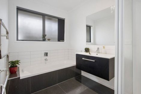 Photo of property in 2 Middlebrook Road, Katikati, 3129