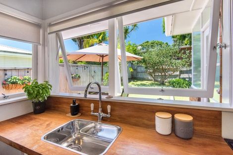 Photo of property in 2/36 Harley Close, Hauraki, Auckland, 0622