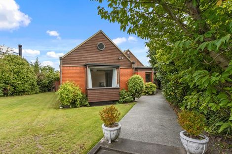 Photo of property in 19 Holmwood Road, Merivale, Christchurch, 8014