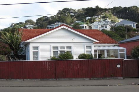 Photo of property in 92 Kilbirnie Crescent, Kilbirnie, Wellington, 6022