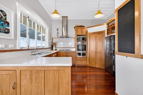 Photo of property in 20 Wheatley Road, Waiohiki, Napier, 4183