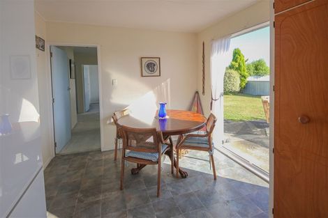 Photo of property in 18 Grenville Street, Levin, 5510