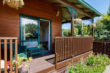 Photo of property in 537 Richmond Road, Lepperton, New Plymouth, 4373