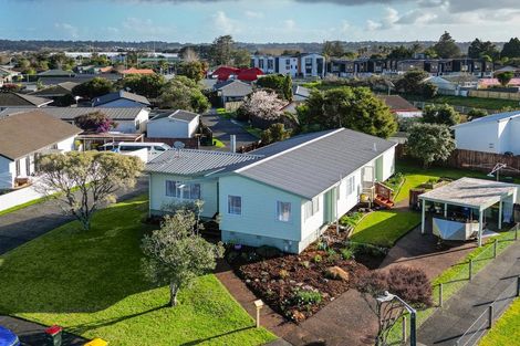 Photo of property in 14 Miriam Corban Heights, Henderson, Auckland, 0612