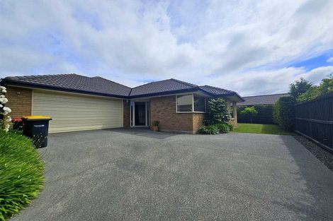 Photo of property in 10 Cyclamen Place, Aidanfield, Christchurch, 8025