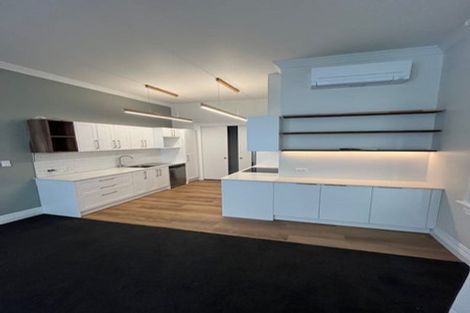 Photo of property in 18 Portland Crescent, Thorndon, Wellington, 6011