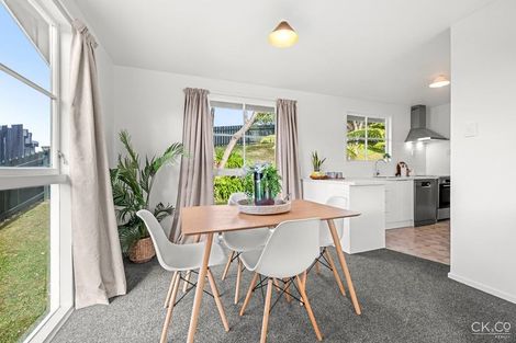 Photo of property in 3 Eastview Grove, Normandale, Lower Hutt, 5010