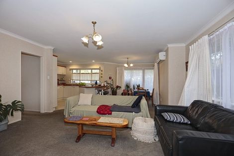 Photo of property in 63 Ngatai Road, Otumoetai, Tauranga, 3110