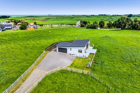 Photo of property in 203 Kakaramea Road, Kakaramea, Patea, 4598