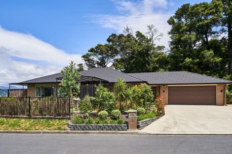 Photo of property in 2 Lila Gillies Lane, Riverstone Terraces, Upper Hutt, 5018