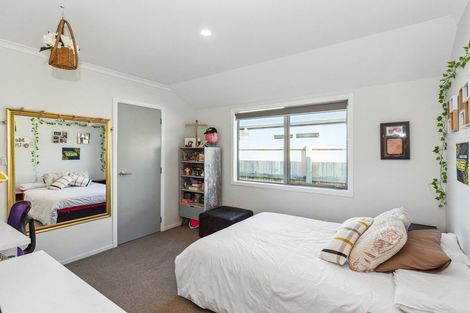 Photo of property in 10 Gallipoli Place, Paraparaumu, 5032