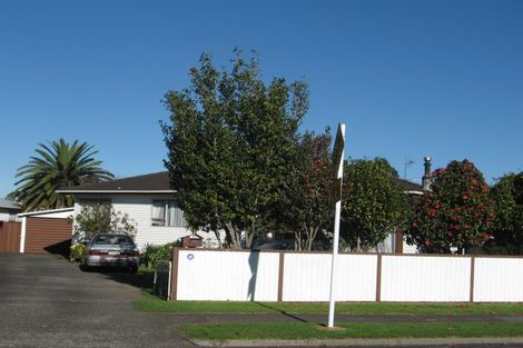 Photo of property in 41 Sunlands Drive, Manurewa, Auckland, 2102