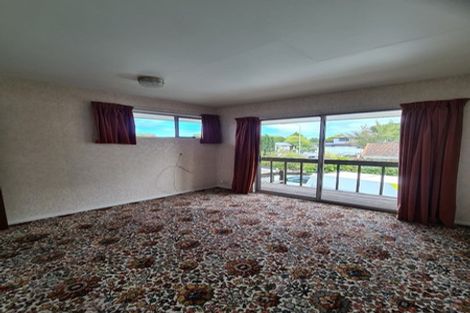 Photo of property in 2/3 Esher Place, Saint Martins, Christchurch, 8022