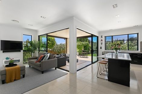 Photo of property in 29 Rexford Heights, Pyes Pa, Tauranga, 3112