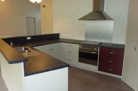 Photo of property in 2 Lakemere Way, Kinloch, Taupo, 3377