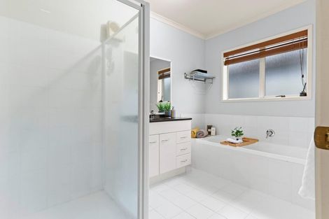 Photo of property in 8 Grosvenor Place, Rototuna, Hamilton, 3210