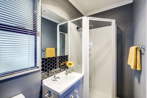 Photo of property in 27 King Street, Taradale, Napier, 4112