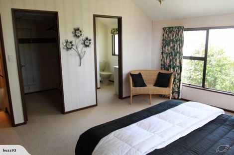 Photo of property in 28 Tyndale Place, Ilam, Christchurch, 8041