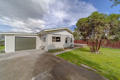 Photo of property in 32 Henderson Street, Otane, 4202