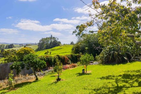 Photo of property in 1 Griffin Road, Maungaturoto, 0520