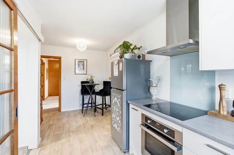 Photo of property in 2/2 Lomax Place, Islington, Christchurch, 8042