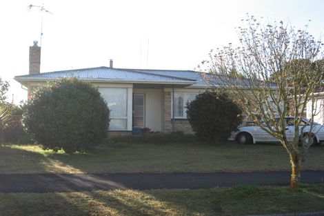 Photo of property in 14 Somme Crescent, Hillcrest, Hamilton, 3216