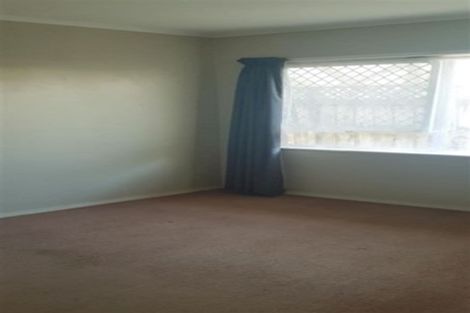 Photo of property in 3/16 Northall Road, New Lynn, Auckland, 0600