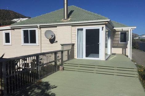 Photo of property in 77 The Parade, Paekakariki, 5034