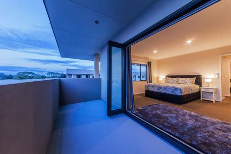 Photo of property in 12/11 Jack Conway Avenue, Manukau, Auckland, 2104