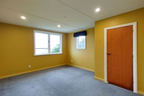 Photo of property in 43 Hiwi Crescent, Titahi Bay, Porirua, 5022