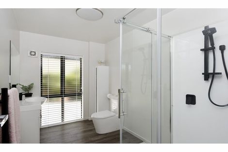 Photo of property in 16 Windleborn Place, Richmond, 7020