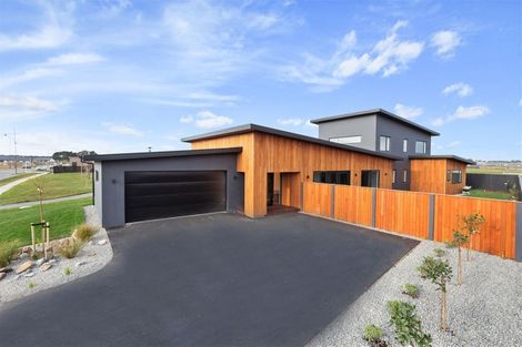 Photo of property in 44 Tiritiri Moana Drive, Pegasus, 7612