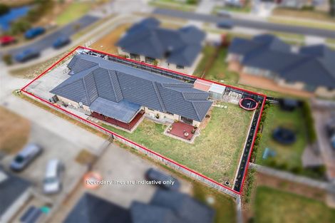 Photo of property in 7 Kahika Grove, Huapai, Kumeu, 0810