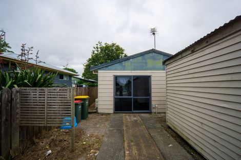 Photo of property in 27 Crawshaw Drive, Nawton, Hamilton, 3200