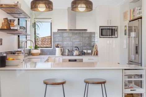 Photo of property in 71 Leeward Drive, Whitby, Porirua, 5024