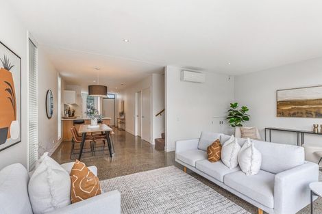 Photo of property in 6 Cochrane Road, Hobsonville, Auckland, 0616