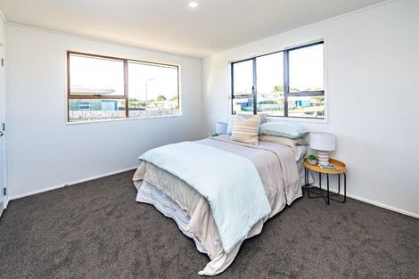 Photo of property in 4 Kupe Place, Castlecliff, Whanganui, 4501