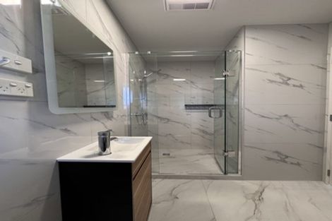 Photo of property in 2/387 Mount Albert Road, Mount Roskill, Auckland, 1041