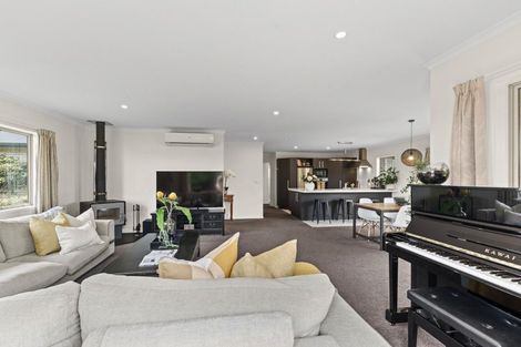 Photo of property in 3a Honeyfield Drive, Whalers Gate, New Plymouth, 4310