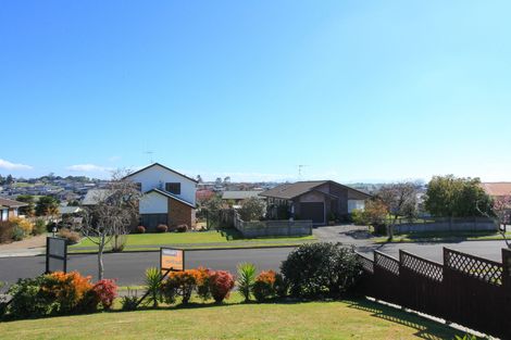 Photo of property in 7 Rosehill Place, Nawton, Hamilton, 3200