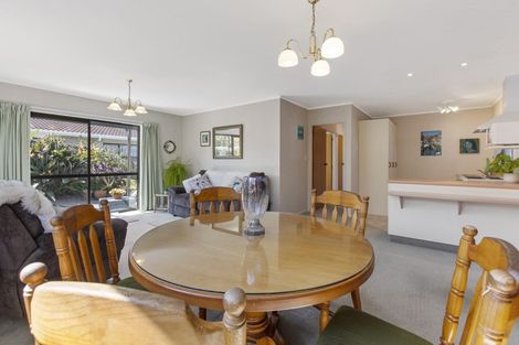 Photo of property in 3/13 Chilman Street, Strandon, New Plymouth, 4312