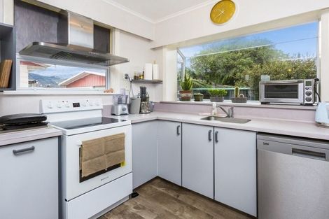 Photo of property in 12a Ebdentown Street, Ebdentown, Upper Hutt, 5018