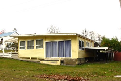 Photo of property in 3 Derby Street, Arrowtown, 9302