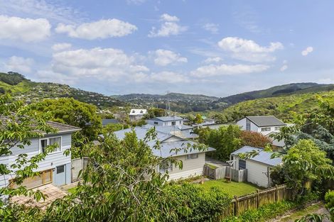 Photo of property in 6 Sasanqua Way, Crofton Downs, Wellington, 6035